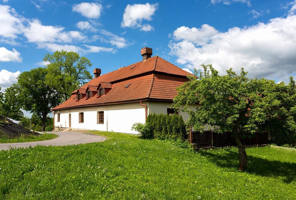 Hajenka Strakov Hotel Litomysl Exterior photo